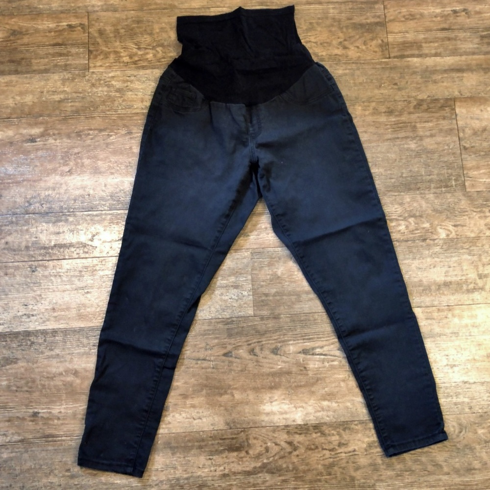 Black maternity jeans